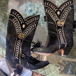 El Vaquero shirt heeled boots 5.5